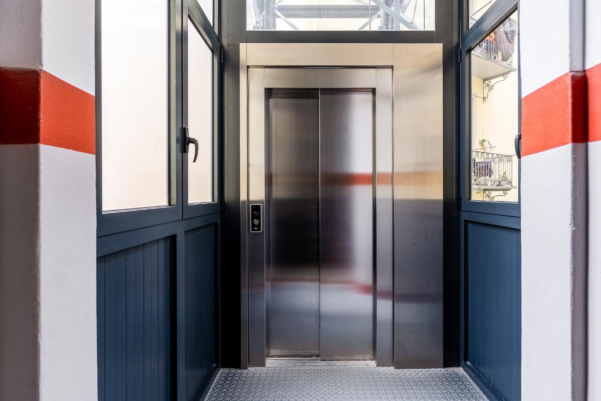 Luxury Apartment - Near Stazione Centrale Milano Eksteriør billede